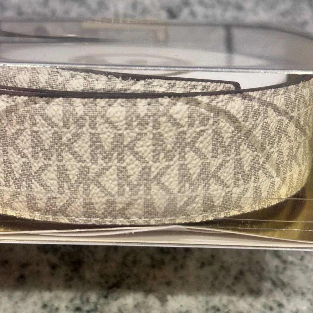 Michael Kors Women's MK Signature Logo Belt Small Medium Gold Buckle Classic New
